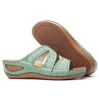 High-quality Slip-on Sandals With A Thick Platform